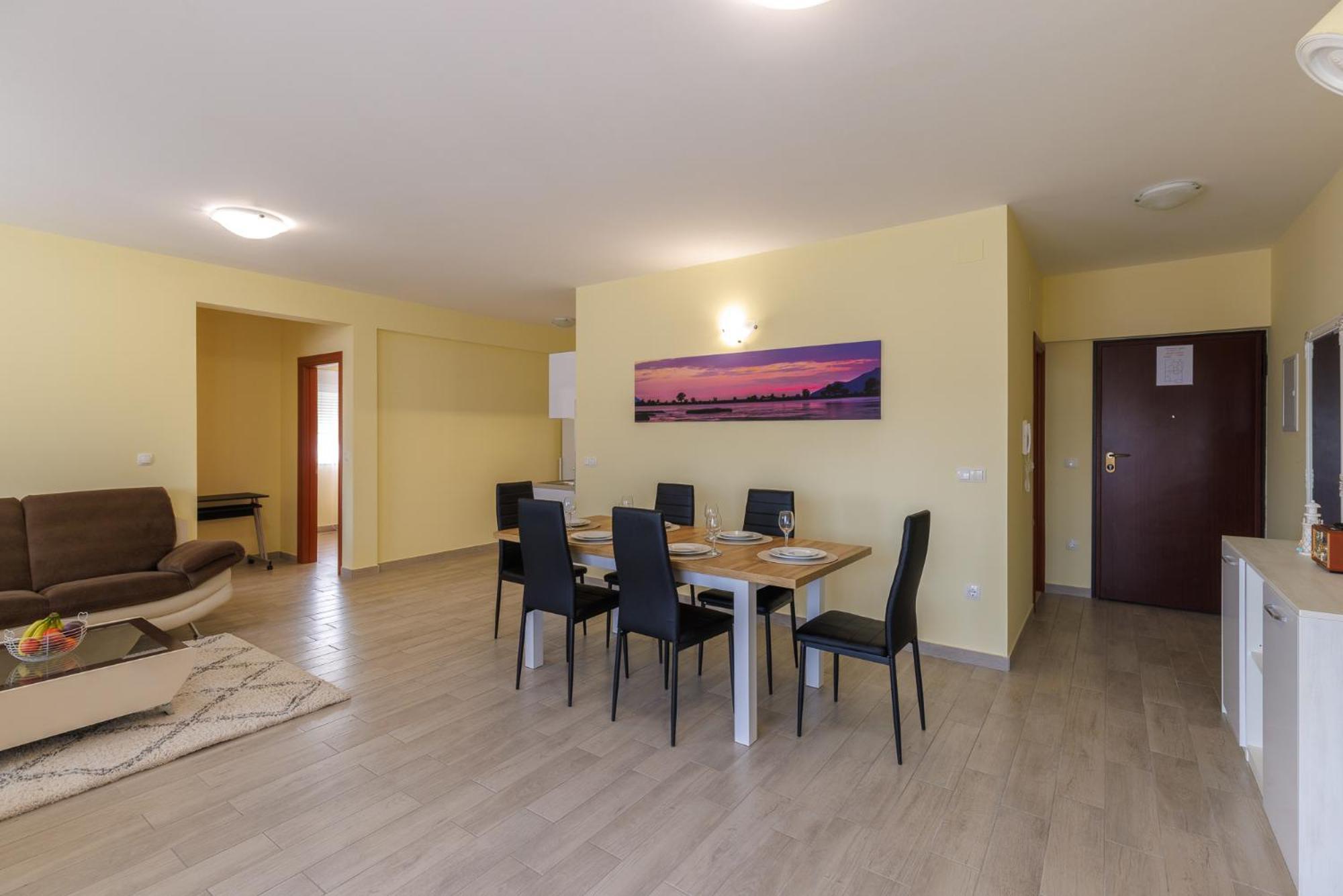 Apartman Maja Komarna Eksteriør billede
